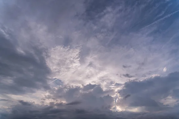 Himlen nådde genom himlen — Stockfoto