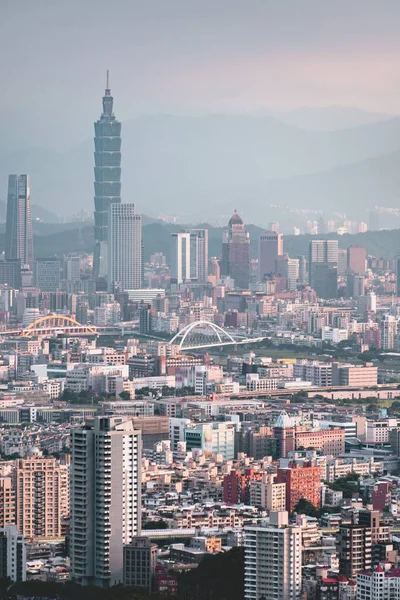 Tayvan Taipei Şehrinin Silueti — Stok fotoğraf