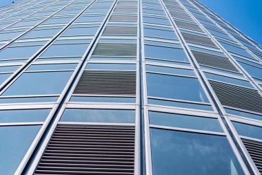 Mimari, Modern İnşaat Cam Cephesi İş Arkaplanı 'nı ayrıntılarıyla anlatıyor