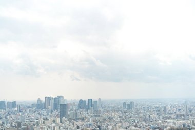 Tokyo, Japonya - 28 Mart 2019: Tokyo, Japonya 'da Ikebukuro' nun panoramik modern şehir gökyüzü manzaralı emlak ve şirket inşaatı için Asya iş konsepti