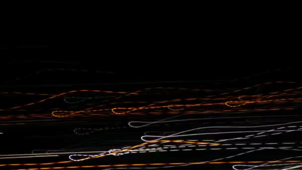 Longue exposition, lumières de la ville mouvement flou, laps de temps 