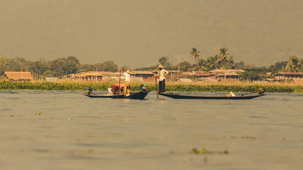 Pesca Nel Lago Sera Taunggyi Myanmar — Foto Stock