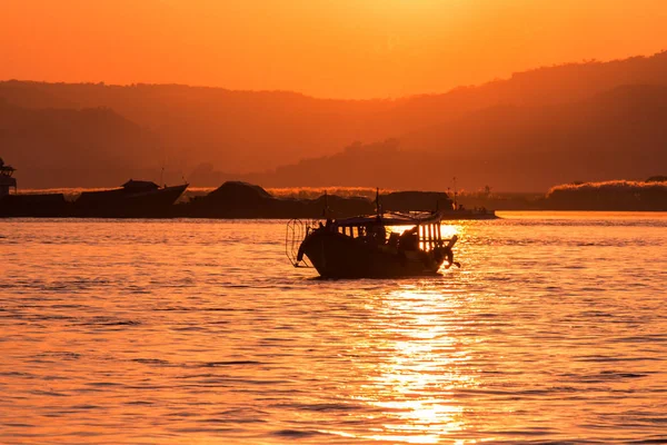 Puesta Sol Río Irrawaddy Río Ayeyarwaddy Bagan Myanmar Birmania — Foto de Stock