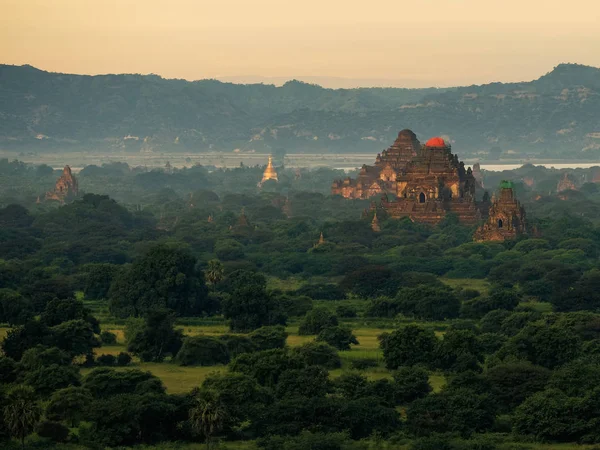 Pohled Krajinu Starověký Chrám Pagoda Bagan Staré Myanmy — Stock fotografie