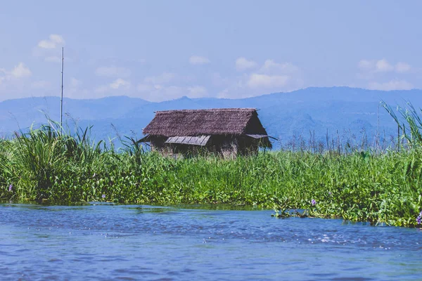 Vechea Casă Din Lemn Birmanezilor Apa Lacul Inle Myanmar — Fotografie, imagine de stoc