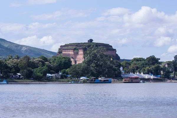 Άποψη Του Ποταμού Irrawaddy Και Mingun Παγόδα — Φωτογραφία Αρχείου