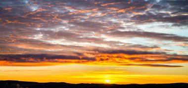 trajik gökyüzü, gündoğumu, parlak renkler