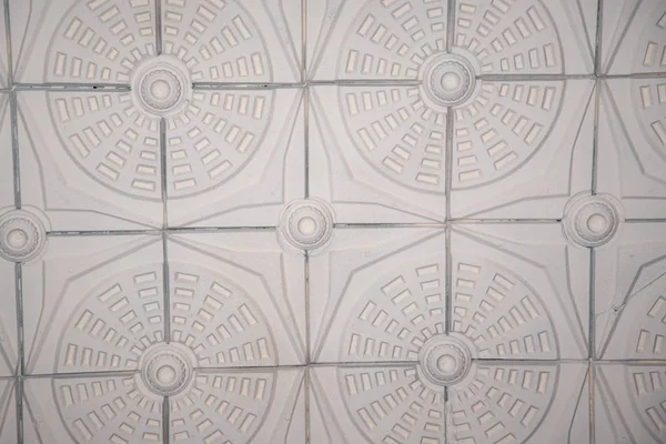 Eski antik alçı tavan çiçek öğeleri, alçı tavan döşemeleri ile