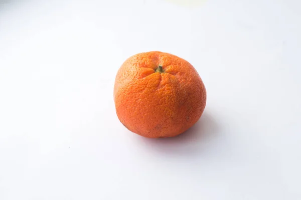 Mandarina Clementina Con Hoja Verde Aislada Sobre Fondo Blanco Mandarina — Foto de Stock