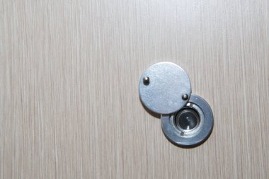Objektif peephole yeni hafif ahşap kapı.