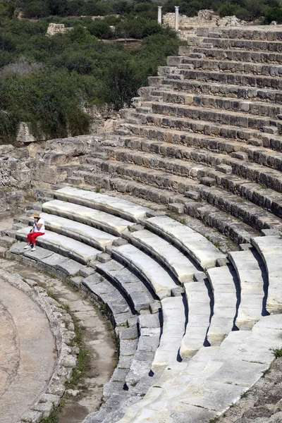 Turista Anfiteatro Romano Salamina República Turca Del Norte Chipre —  Fotos de Stock