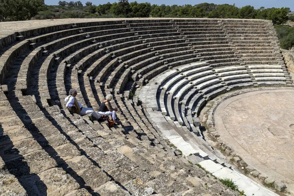 Toeristen Bij Het Romeinse Amfitheater Van Salamis Turkse Republiek Noord — Stockfoto