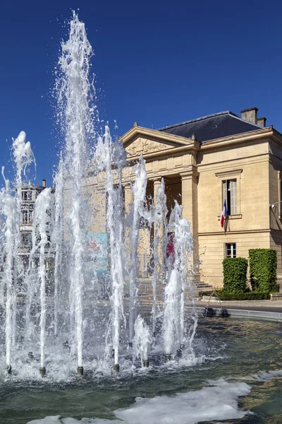 Fontäner Och Tingshuset Eller Tribunal Grande Instance Den Staden Bergerac — Stockfoto