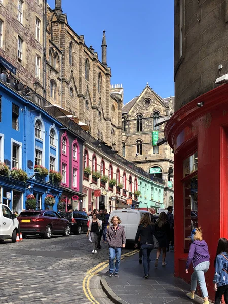 Edimburgo Scozia Una Strada Trafficata Nel Centro Storico Della Città — Foto Stock