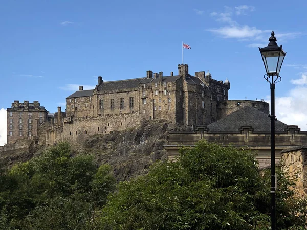 Edinburgh Castle Una Fortezza Storica Che Domina Skyline Della Città — Foto Stock