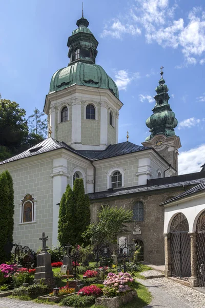 Stiftskirche 잘츠부르크 오스트리아 잘츠부르크의 도시에서 가톨릭 교회와 수도원은 세기에 데이트 — 스톡 사진