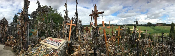 Hill Crosses Lugar Peregrinación Religiosa Cerca Siauliai Norte Lituania Largo — Foto de Stock