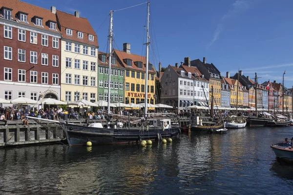 Koppenhága Dánia Nyhavn Vagy Kikötő Helyezkedik 17Th Century Waterfront Csatorna — Stock Fotó