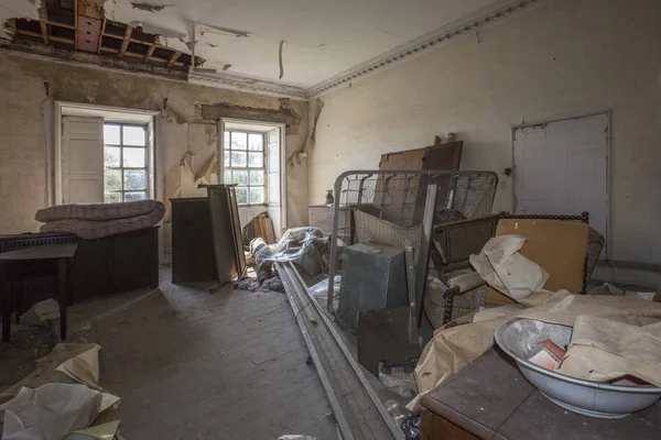 Quarto Interior Num Edifício Abandonado — Fotografia de Stock
