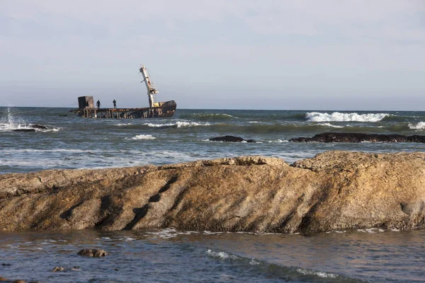 Salvage Work Wreck Ship Skeleton Coast Namibia — Stock Photo, Image