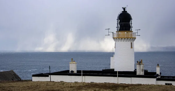 Regndusch Pentland Firth Nära Dunnet Huvud Fyr Norra Skottland Dunnet — Stockfoto