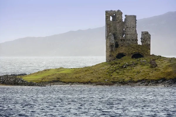 Ardverk 城堡遗址-Assynt-苏格兰湖 — 图库照片