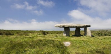 Lanyon Quoit Tarih öncesi taşlar - Cornwall - İngiltere