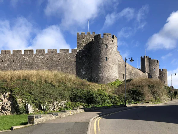 Pembroke Castle - Pembrokeshire - Wales — Stock Photo, Image