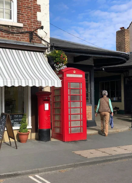 British phone box and post box - Malton - England — Stock Photo, Image