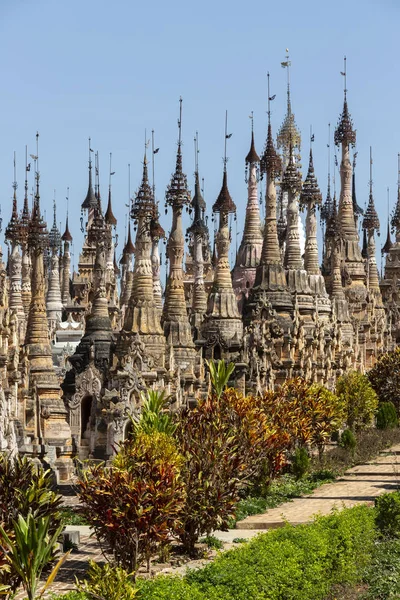 Kakku 仏教寺院 - シャン州 - ミャンマー — ストック写真