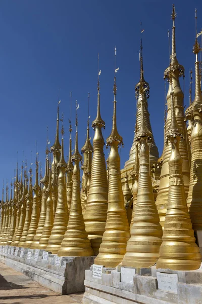 Tempel van Shwe Inn Thein Paya-Shan State-Myanmar — Stockfoto
