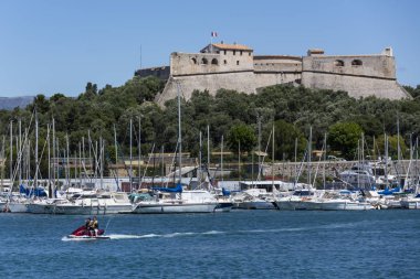 Güney Fransa'da Fransız Rivierası'nda Antibes