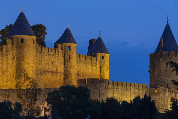 中世の要塞と城壁都市カルカソンヌ-フランス — ストック写真