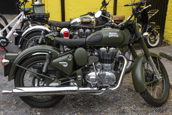 Royal Enfield Oldtimer Motorräder — Stockfoto