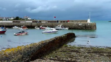 İngiltere 'nin Kuzey Galler' deki Anglesey Adası 'ndaki Cemaes Körfezi