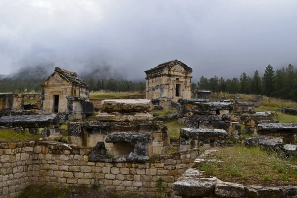 Руины Гробниц Некрополе Древнего Римского Города Иераполис Расположенного Горячих Источниках — стоковое фото
