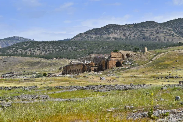 Ruins Ancient Roman City Hierapolis Located Hot Springs Pamukkale Turkey — Stock Photo, Image