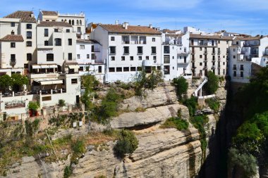 İspanya 'nın Ronda kentinin panoramik bir görüntüsü
