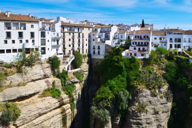 İspanya 'nın Ronda kentinin panoramik bir görüntüsü