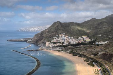 Bir görünümü Las teresitas Beach, Tenerife