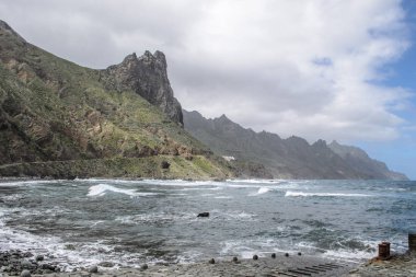 Bir görünümünü Roque de las bodegas beach, Tenerife, Kanarya Adaları