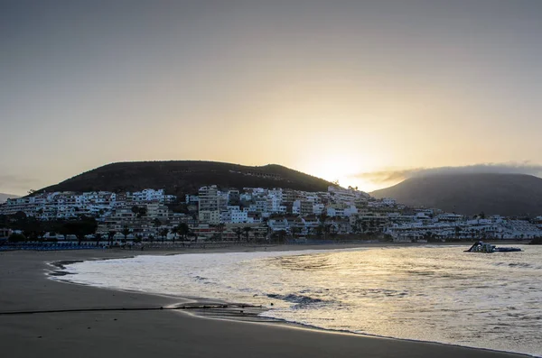 Los Cristianos Beach at dawn, Tenerife, Canary Islands, Spain — Stock Photo, Image