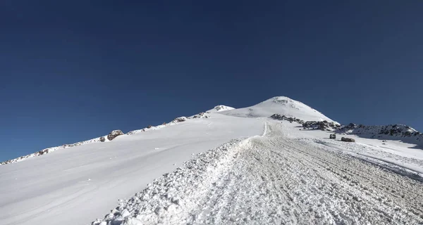 Montagem Elbrus Paisagem Sem Nuvens — Fotografia de Stock