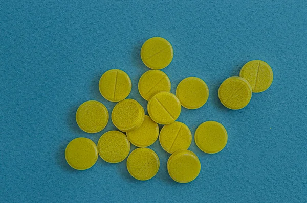 Amarillo Sobre Fondo Azul Pandemia Drogas — Foto de Stock