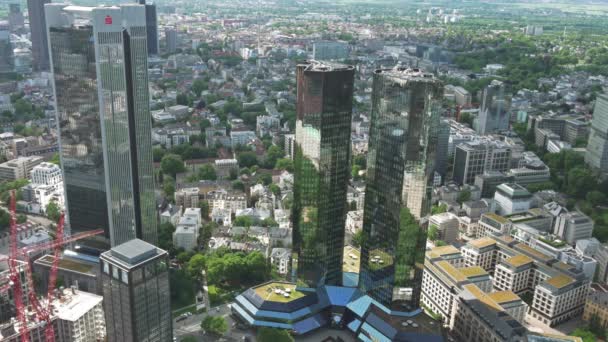 Frankfurt Juni 2017 Deutsche Zwillingsbank Frankfurter Skyline Geschäftskonzept — Stockvideo