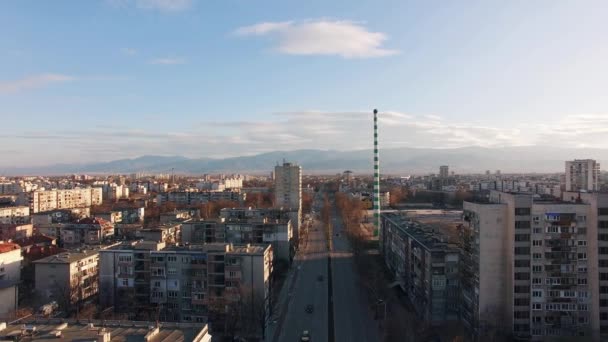 Gece Avrupa Şehir Üzerinde Havadan Üst Görünüm — Stok video