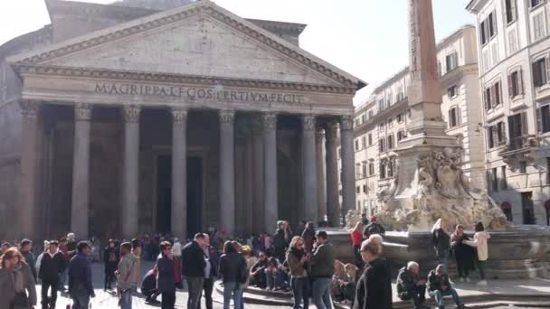 Центре Рима Демонстранты Устроили Погром Перед Пантеоном — стоковое видео
