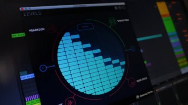Bir dizüstü bilgisayarda ses üretimi yazılımı kullanmak