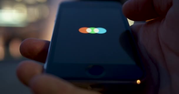 Usando Serviço Banco Dados Filmes Letterboxd Dispositivo Smartphone — Vídeo de Stock