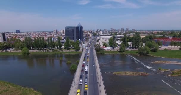 Umtriebiger Europäischer Kreisverkehr Stadtbild Antenne Stock Video — Stockvideo